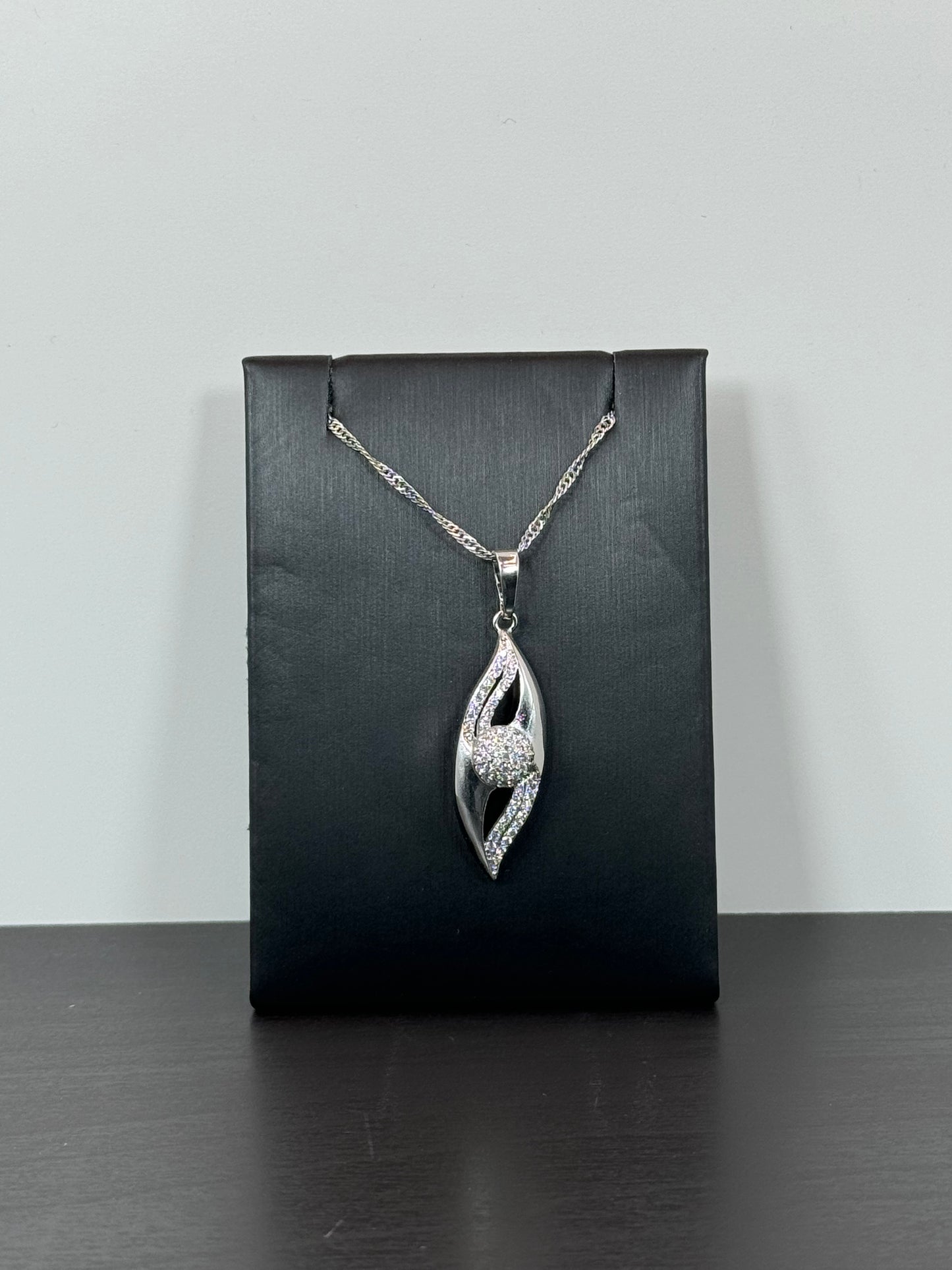COLLANA FOGLIA